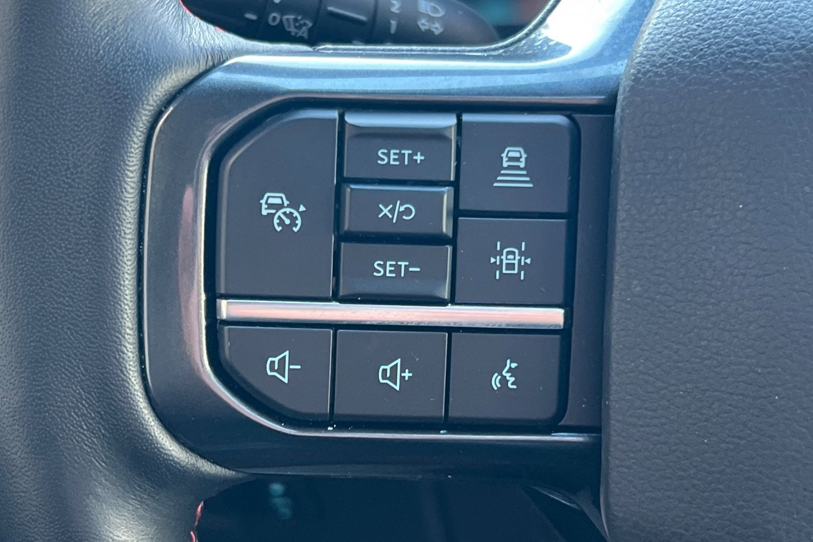 Certified 2022 Ford Expedition Limited image 36