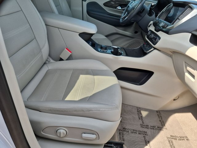 Used 2022 GMC Terrain Denali w/ Denali Premium Package AWD/4WD image 22