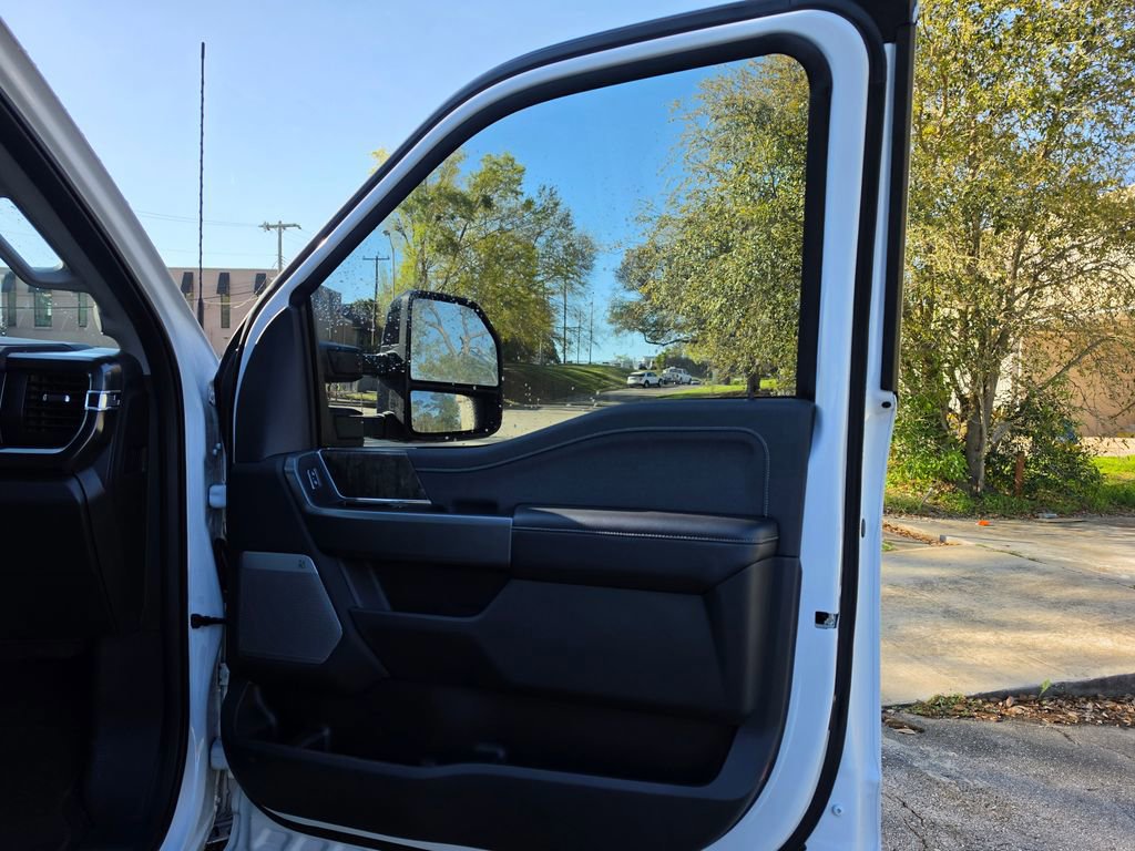 Certified 2026 Ford F250 Lariat w/ Black Appearance Package image 44