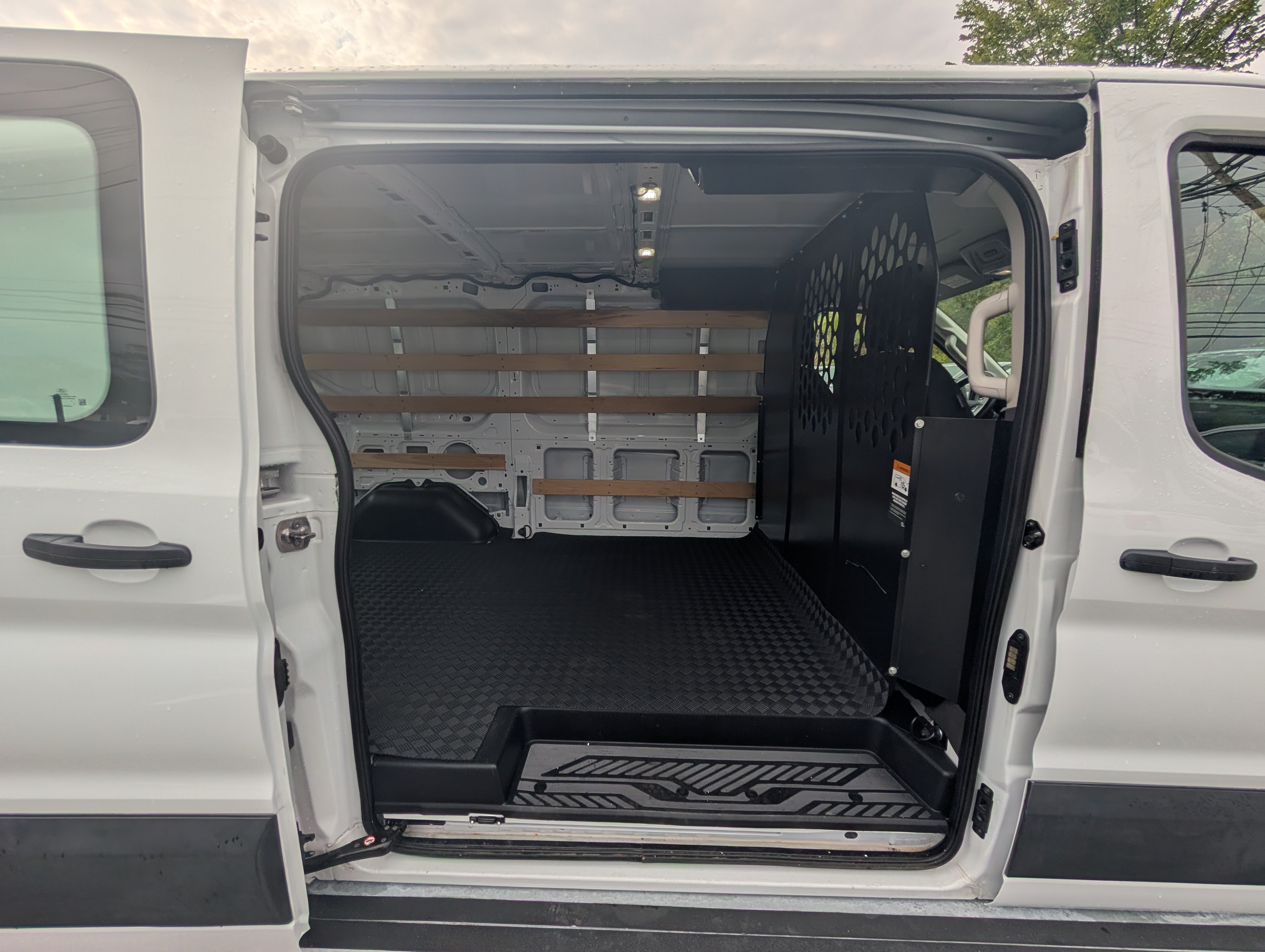 Certified 2025 Ford Transit 250 Low Roof w/ Exterior Upgrade Package RWD image 13