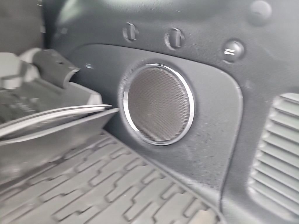 Used 2021 Jeep Grand Cherokee Laredo X image 28