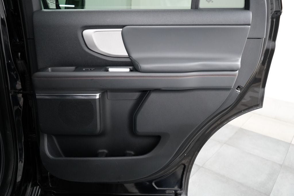 Certified 2025 Ford Expedition Active AWD/4WD image 34