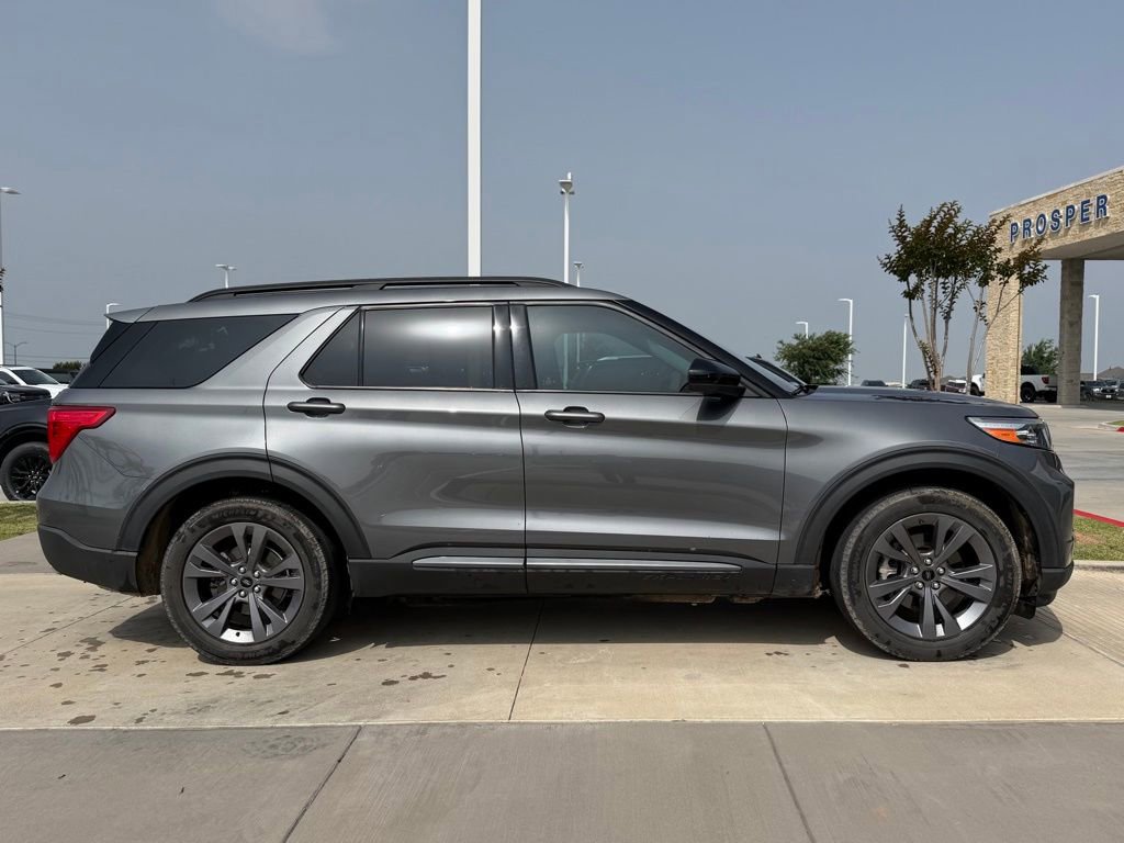 Certified 2024 Ford Explorer XLT w/ Equipment Group 202A RWD image 18