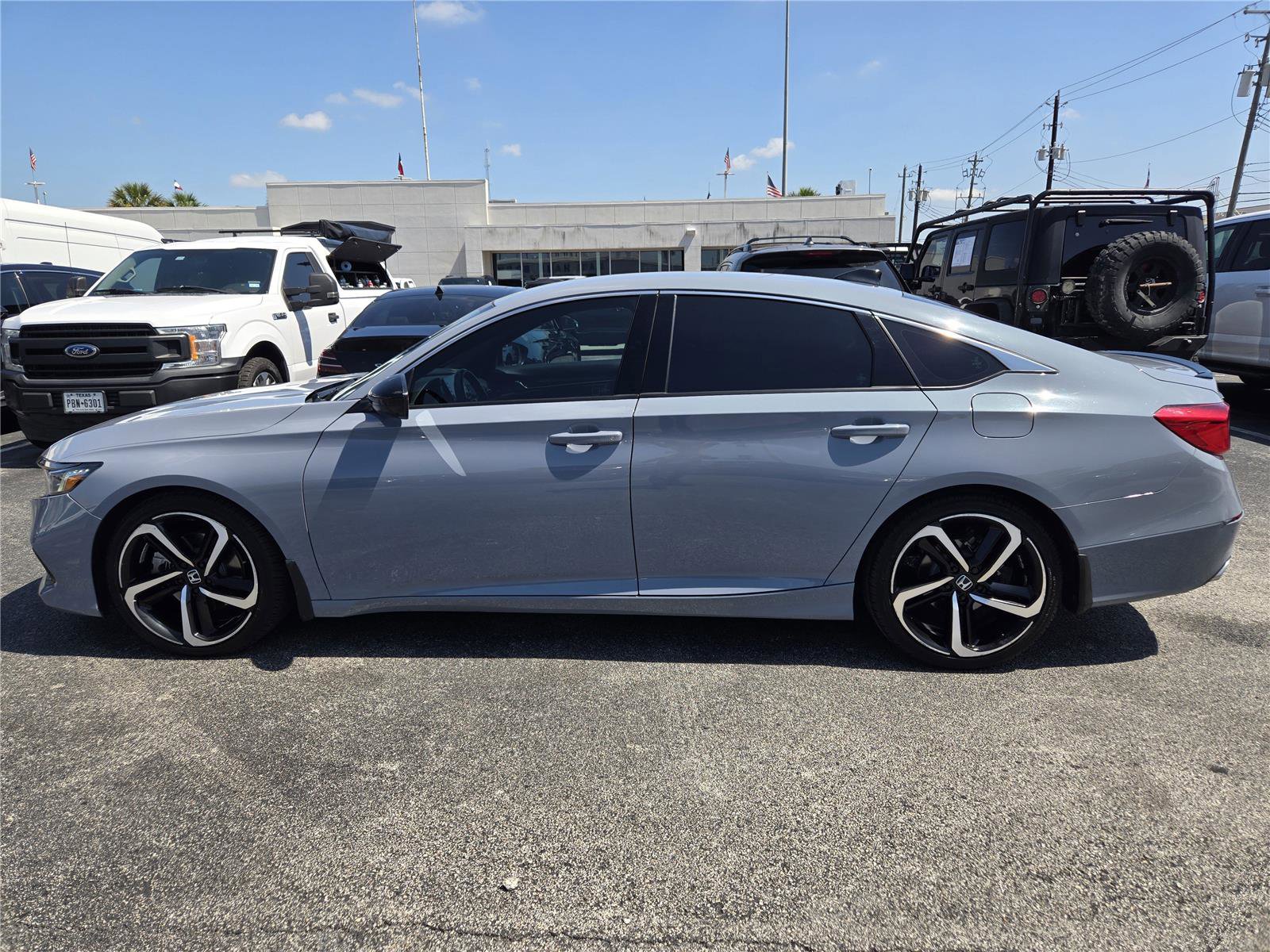 Used 2022 Honda Accord Sport image 5