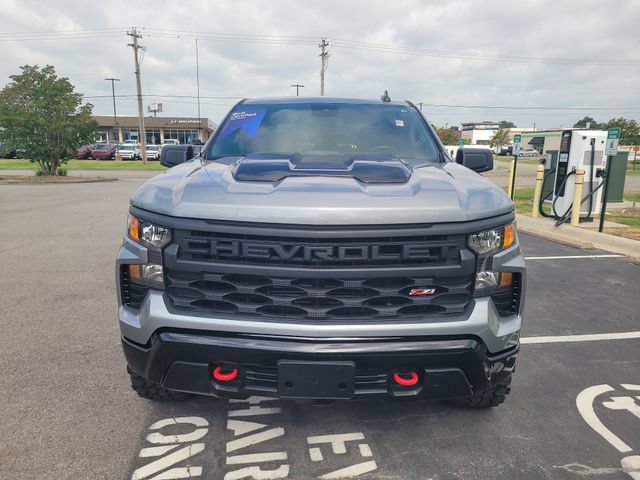 Used 2024 Chevrolet Silverado 1500 Custom Trail Boss AWD/4WD image 2