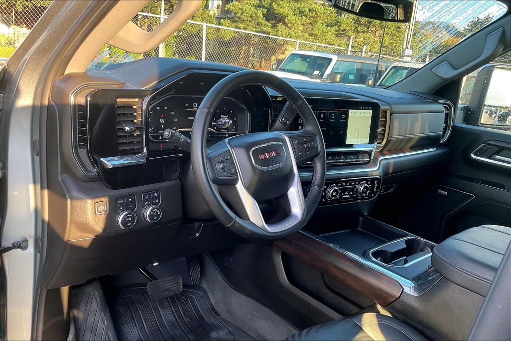 Used 2024 GMC Sierra 2500 SLT w/ SLT Premium Package AWD/4WD image 13