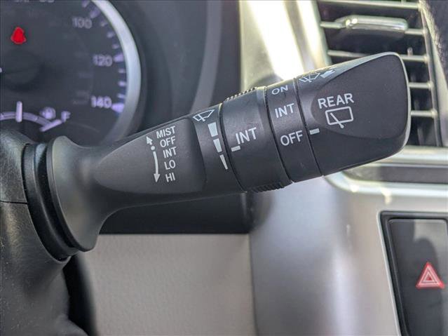 Used 2019 Toyota Highlander LE FWD image 12