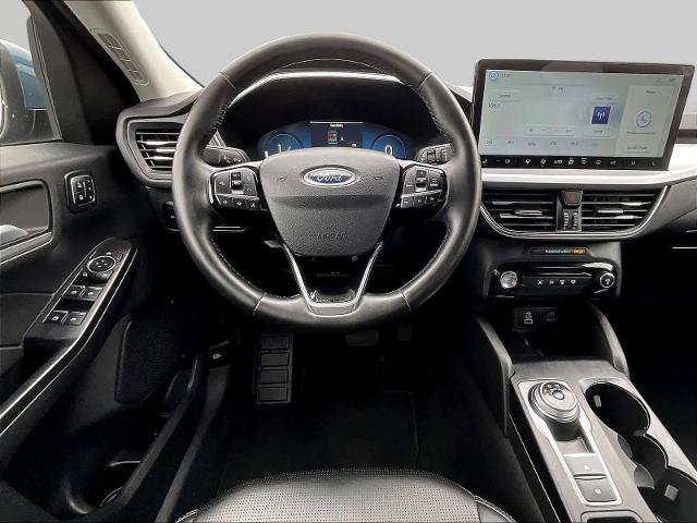 Certified 2025 Ford Escape Platinum AWD/4WD image 10