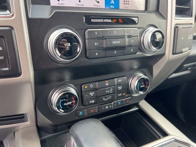 Certified 2019 Ford F150 Lariat w/ Equipment Group 502A Luxury AWD/4WD image 17