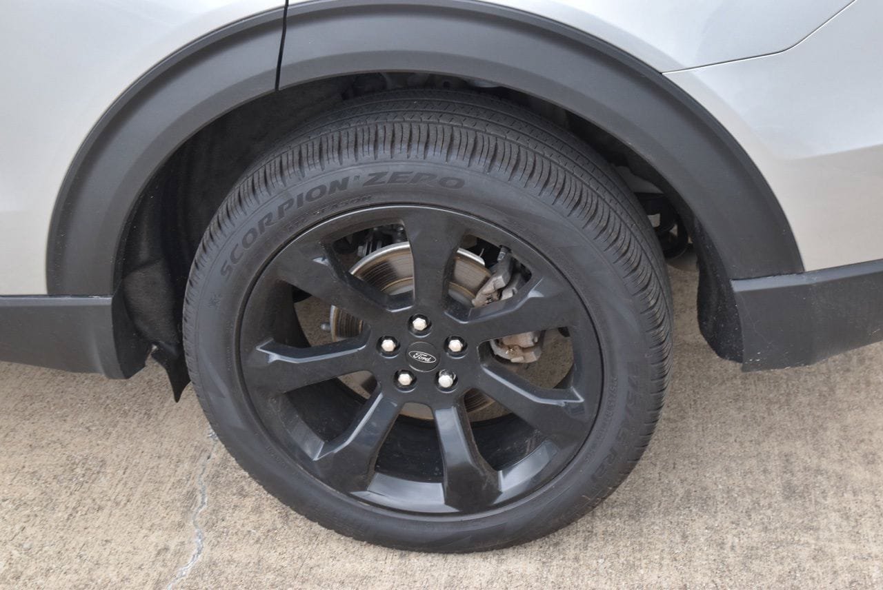 Certified 2024 Ford Explorer ST-Line w/ Class IV Trailer Tow Package AWD/4WD image 13