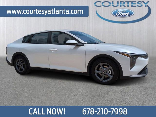 Used 2025 Kia K4 FWD image 1