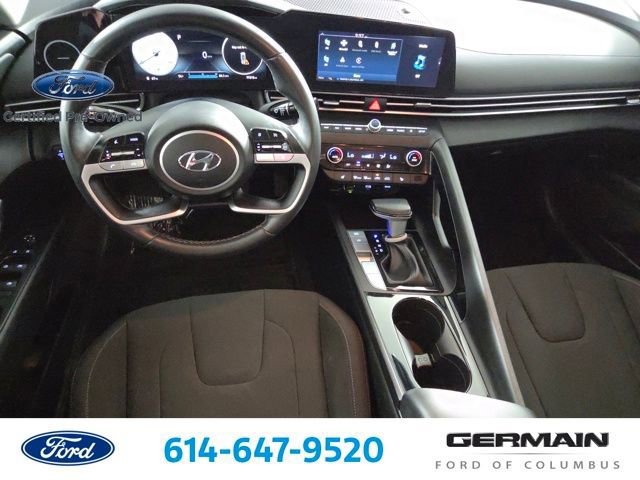 Used 2023 Hyundai Elantra SEL w/ Convenience Package FWD image 18