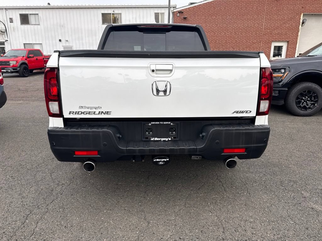 Used 2022 Honda Ridgeline Black Edition image 6