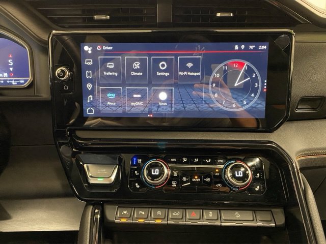 Used 2023 GMC Sierra 1500 AT4 w/ AT4 Premium Package AWD/4WD image 17