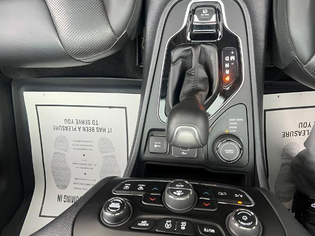Used 2019 Jeep Cherokee Limited w/ Luxury Group AWD/4WD image 29