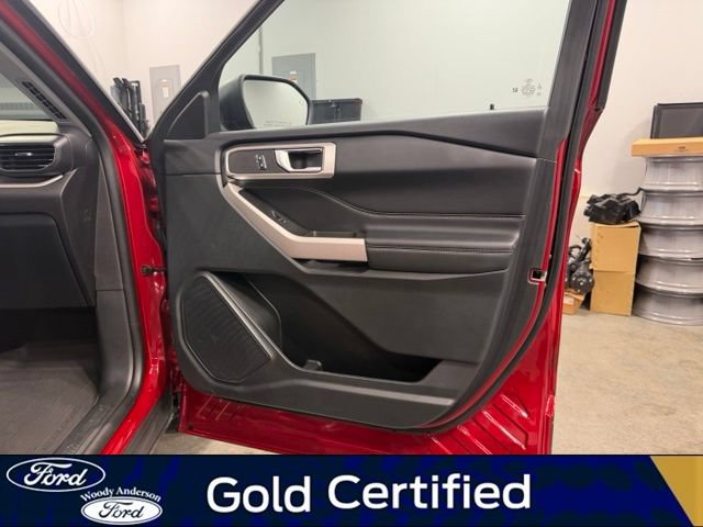 Certified 2024 Ford Explorer XLT w/ Equipment Group 202A AWD/4WD image 28