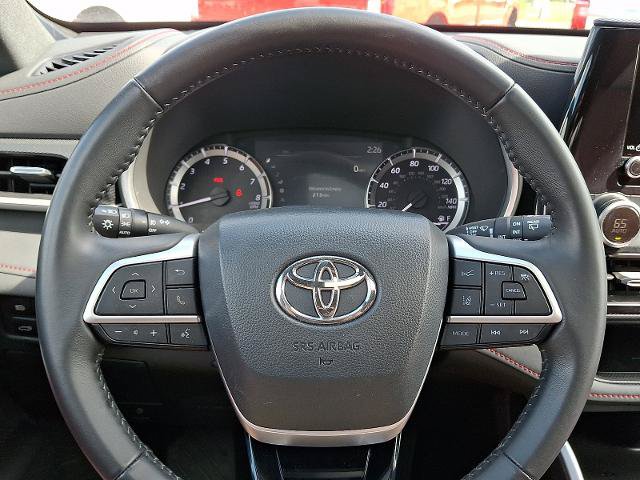 Used 2024 Toyota Highlander XSE AWD/4WD image 20