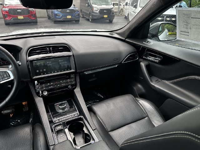 Used 2019 Jaguar F-PACE S AWD/4WD image 17