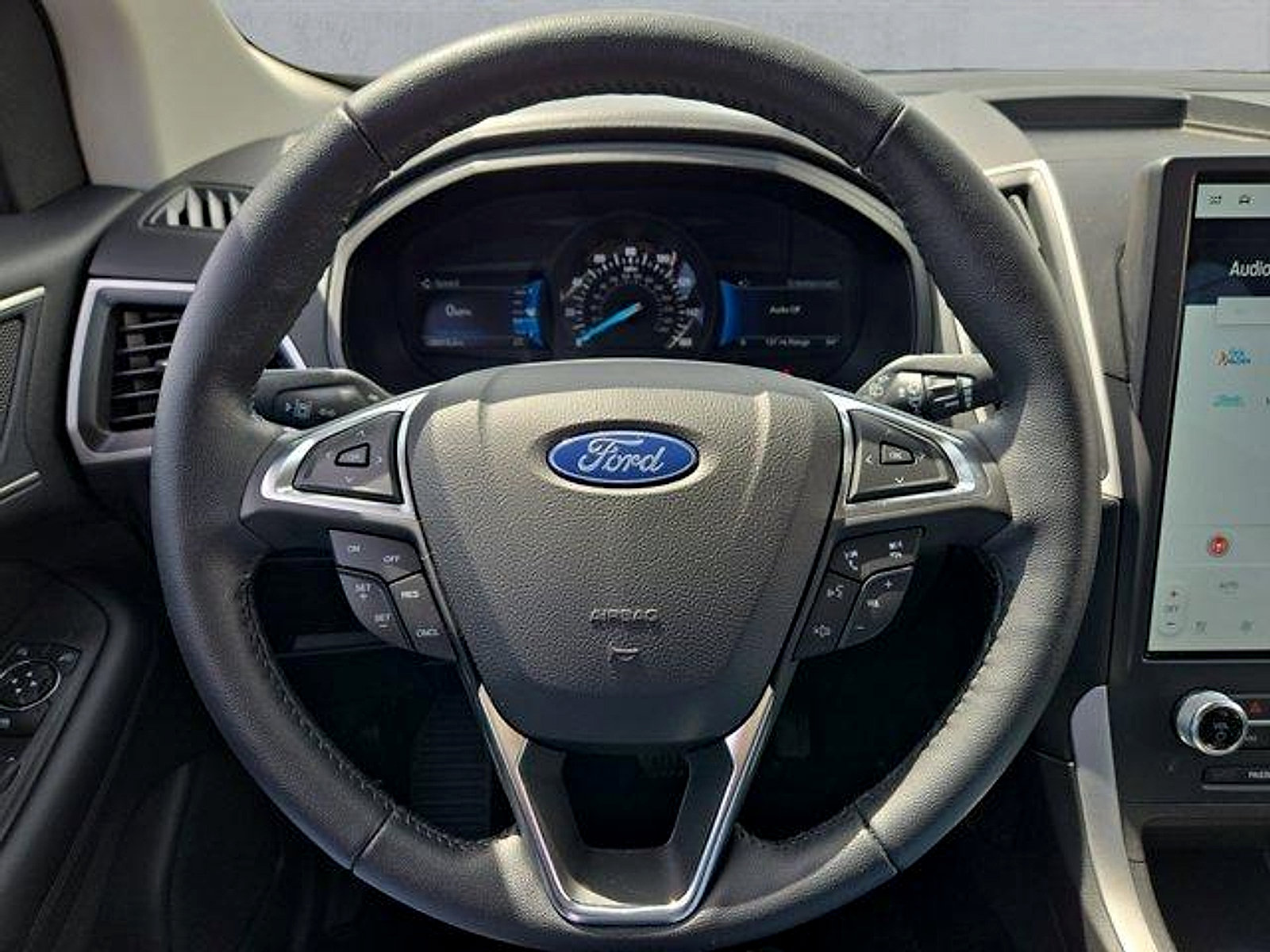 Certified 2023 Ford Edge SEL w/ Convenience Package AWD/4WD image 13