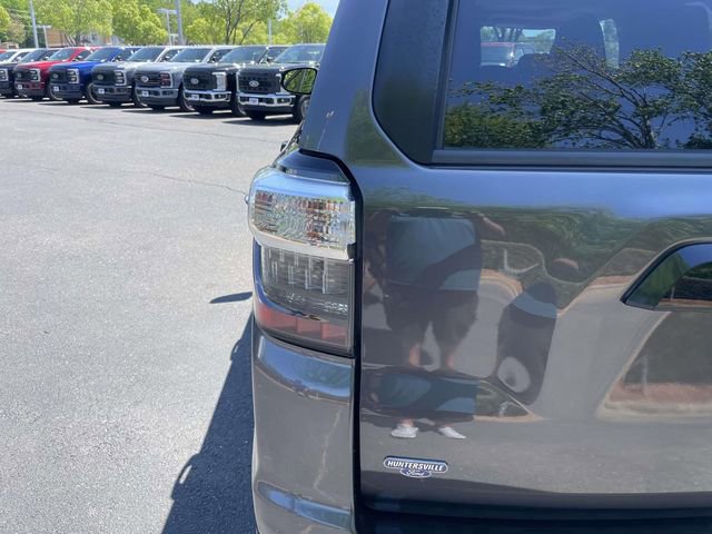 Used 2020 Toyota 4Runner Nightshade image 32