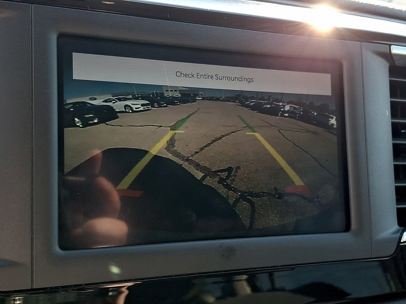 Used 2022 Chrysler Voyager LX image 16