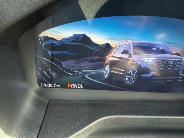 Certified 2025 Ford Explorer ST-Line w/ Premium Package AWD/4WD image 5