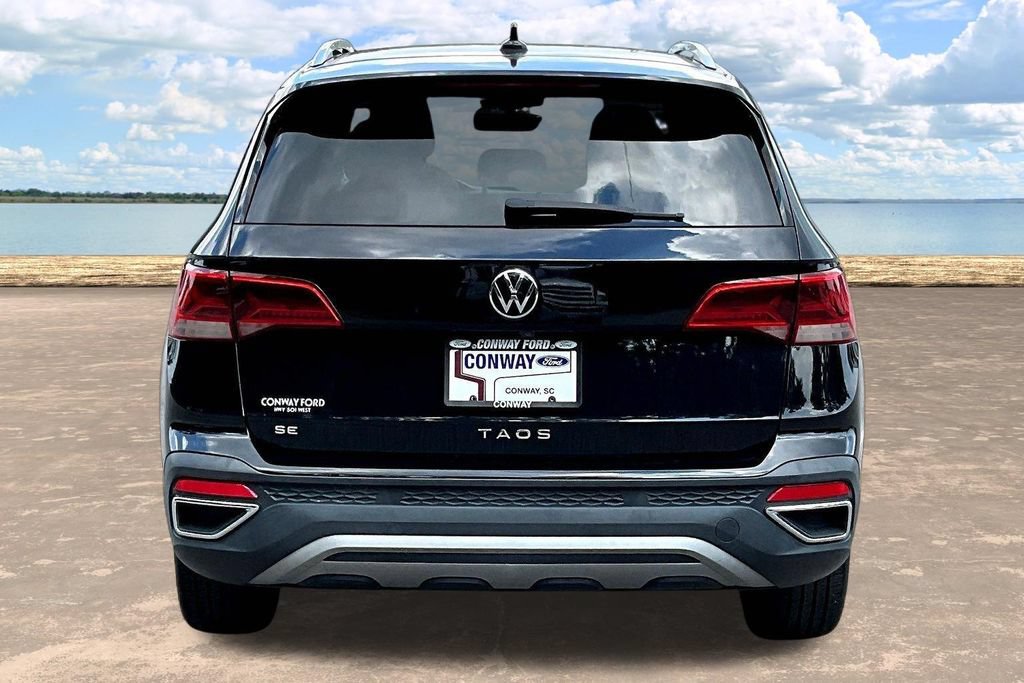 Used 2022 Volkswagen Taos SE FWD image 7