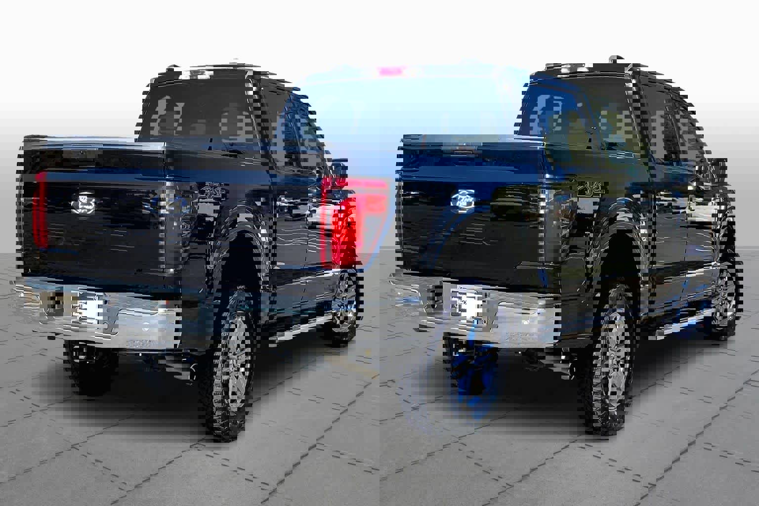 Certified 2025 Ford F150 XLT w/ Equipment Group 301A Standard image 13