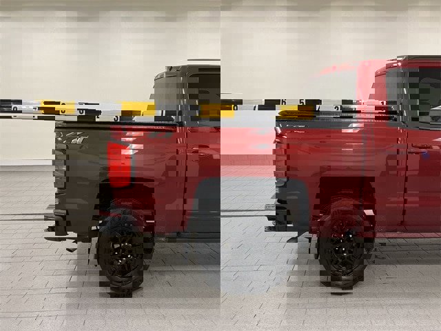 Used 2018 Chevrolet Silverado 1500 LT w/ All Star Edition image 6