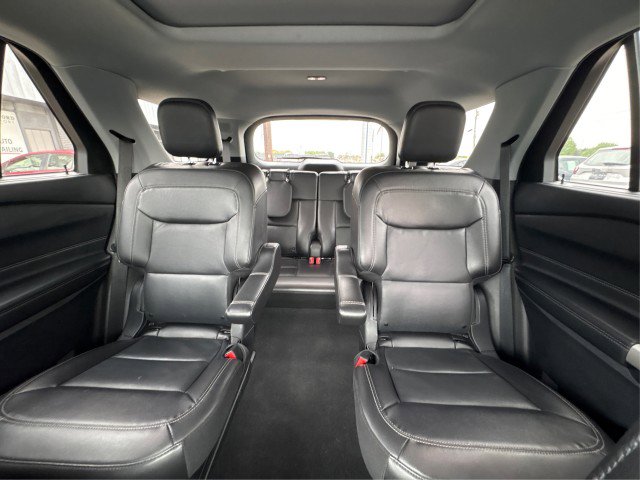 Certified 2022 Ford Explorer Limited w/ Equipment Group 301A AWD/4WD image 13