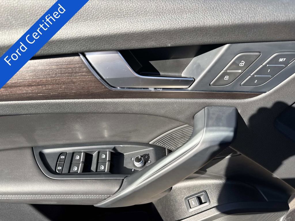 Used 2023 Audi Q5 2.0T Prestige w/ Prestige Package image 22