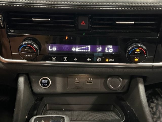 Used 2021 Nissan Rogue SV AWD/4WD image 29