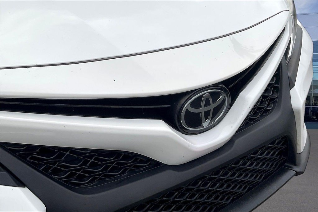 Used 2020 Toyota Camry SE FWD image 33