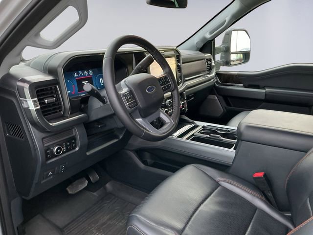 Certified 2025 Ford F450 Lariat w/ FX4 Off-Road Package image 9