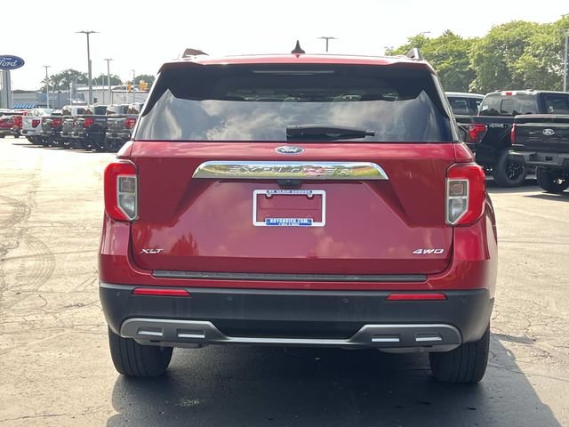 Certified 2024 Ford Explorer XLT w/ Equipment Group 202A AWD/4WD image 4