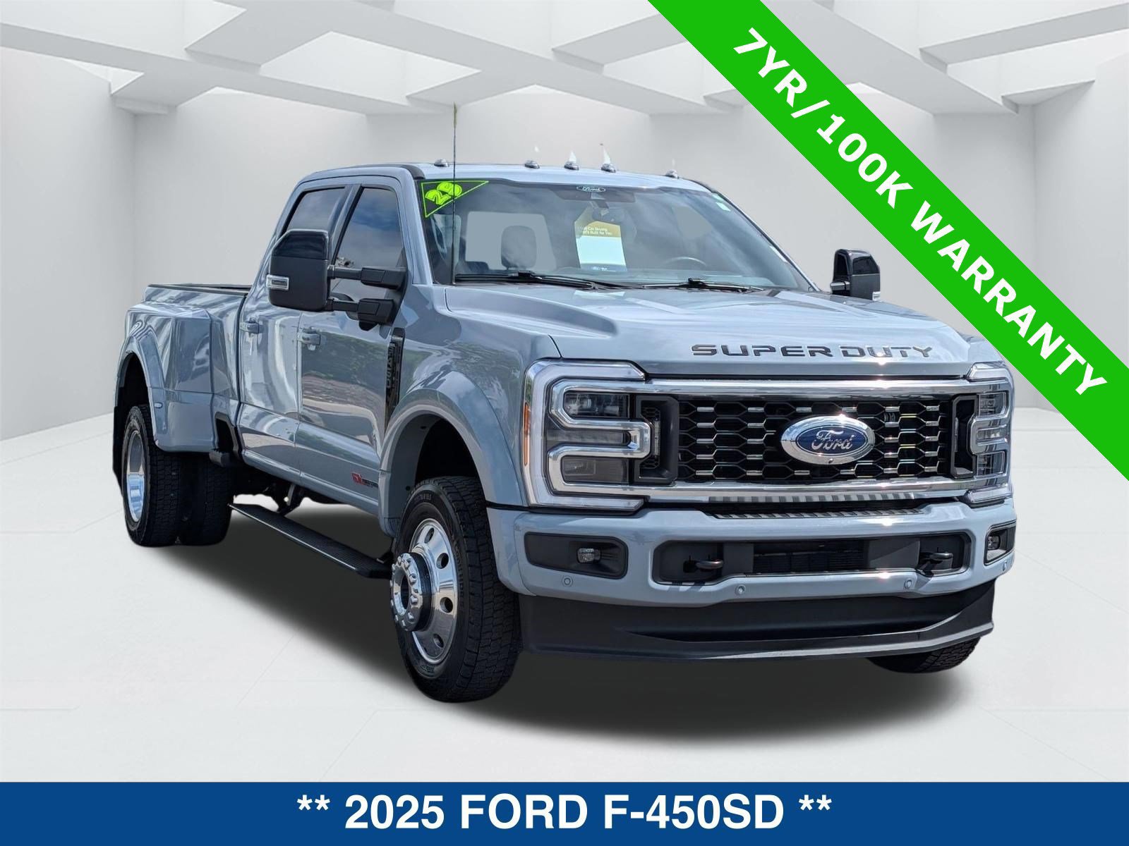Certified 2025 Ford F450 Platinum w/ FX4 Off-Road Package image 7