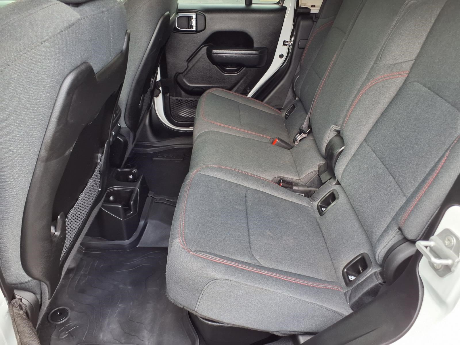 Used 2025 Jeep Gladiator Rubicon AWD/4WD image 11