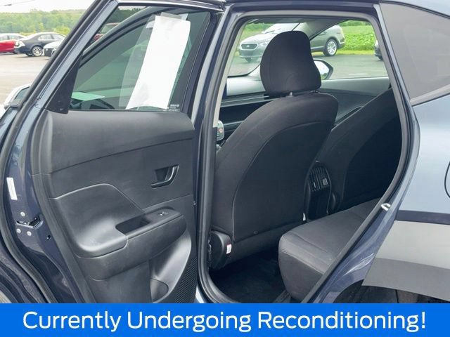 Used 2025 Hyundai Kona SEL FWD image 11