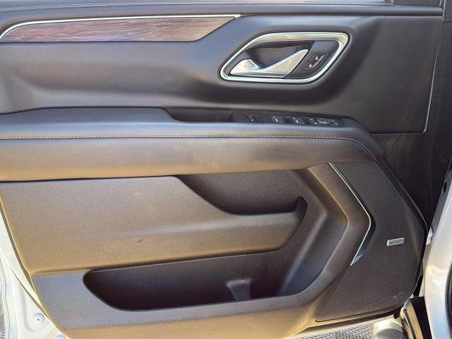 Used 2023 Chevrolet Suburban Z71 w/ Luxury Package image 13