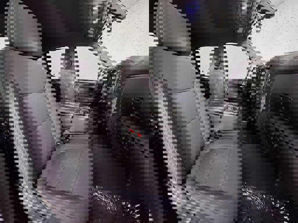 Used 2019 Chevrolet Silverado 1500 Custom image 14