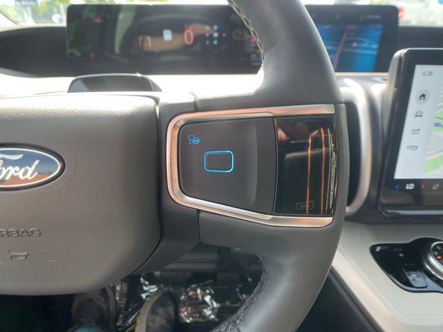 Certified 2025 Ford Expedition Active AWD/4WD image 20
