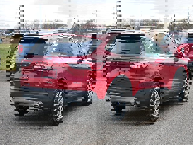 Certified 2022 Ford Escape SEL image 3