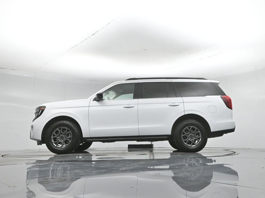 Certified 2025 Ford Expedition Active AWD/4WD image 8