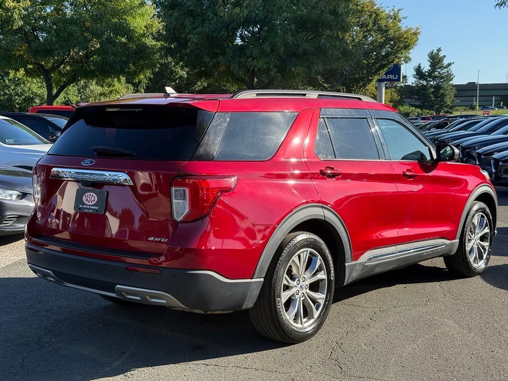 Certified 2022 Ford Explorer XLT w/ Equipment Group 202A AWD/4WD image 7