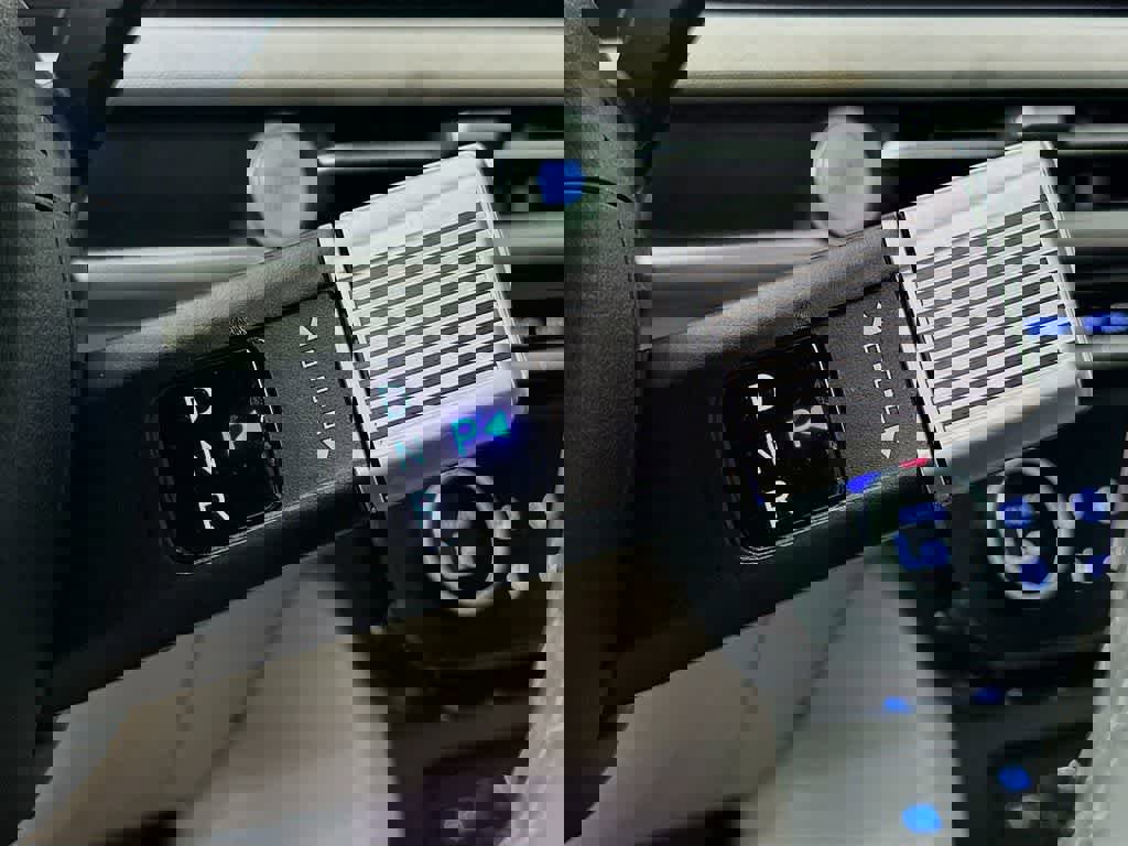 Used 2025 Hyundai Tucson Limited image 22