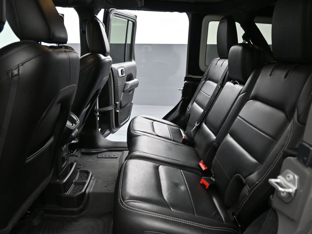 Used 2019 Jeep Wrangler Unlimited Sahara w/ Quick Order Package 24M Moab image 44