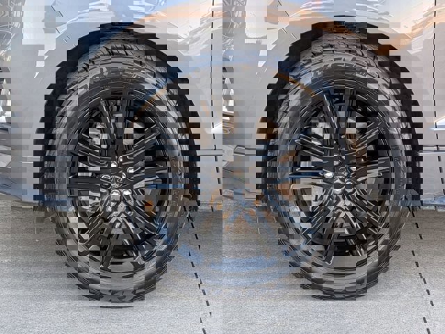 Certified 2022 Ford Edge ST-Line image 11