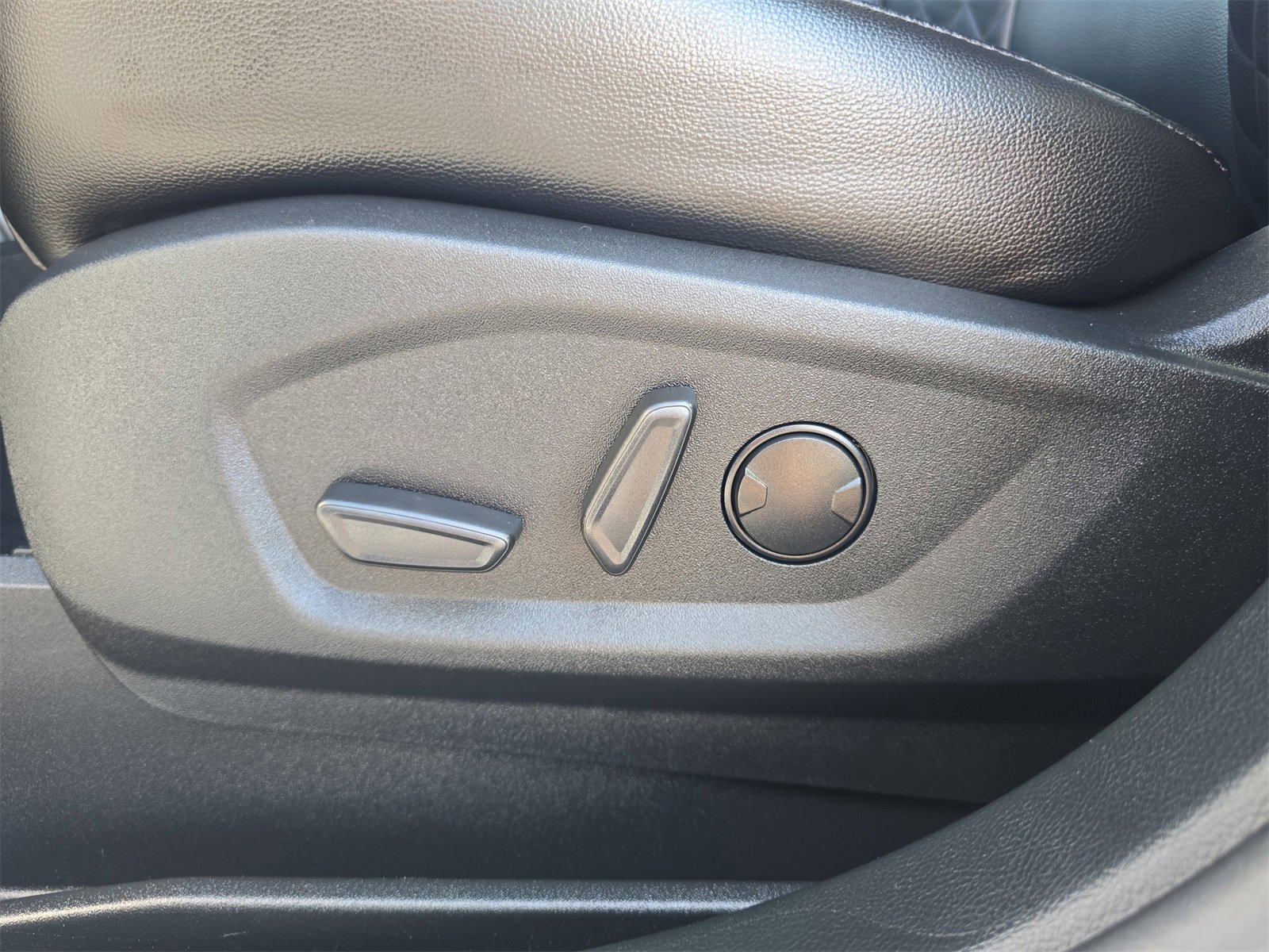 Certified 2024 Ford Edge Titanium image 15