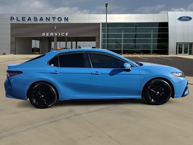Used 2023 Toyota Camry SE w/ Convenience Package FWD image 6