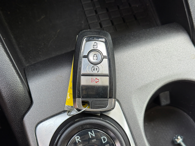 Certified 2025 Ford Bronco Sport Outer Banks w/ Outer Banks Tech Package+ AWD/4WD image 12